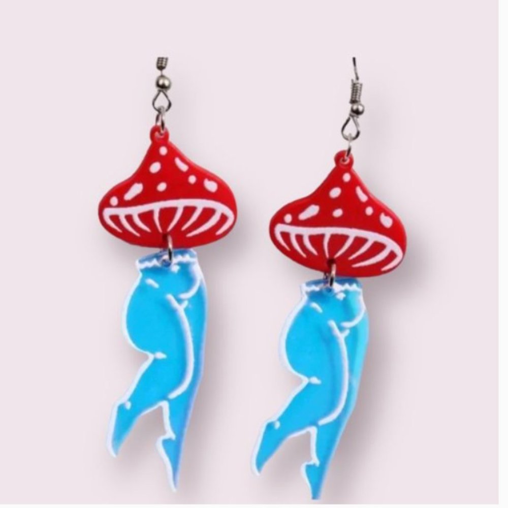 ⭐️❤️ FREE Curvy Mushroom Woman Hipster Hippie Art Chic Glam Drop Plant Earrings